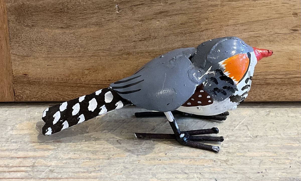 Small metal bird garden sculpture - Zebra finch