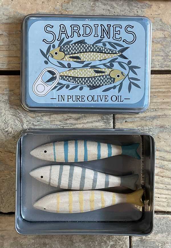 Tin of sardines seaside decoration 