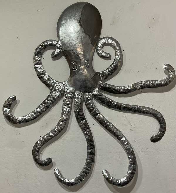 Tin Octopus design decorative seaside wall art